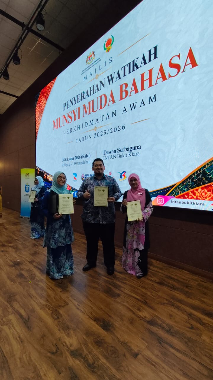Tiga Kakitangan Jabatan Mufti Negeri Perlis Terima Watikah Munsyi Muda Bahasa Perkhidmatan Awam 2025/2026